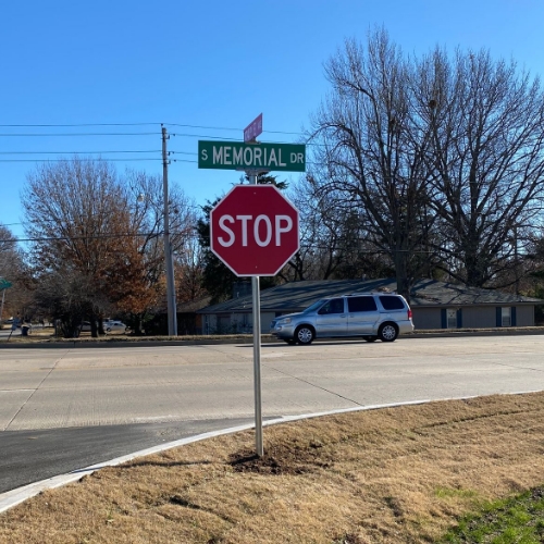 lots of stop signs